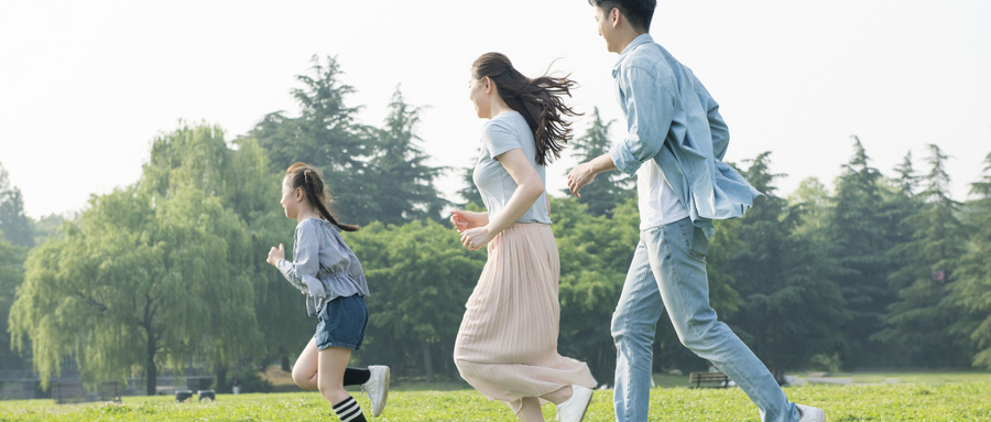 如何培養(yǎng)出快樂、溫暖、人格健全的孩子？
